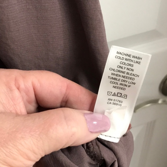 Brown pullover V neck blouse. - Picture 6 of 6